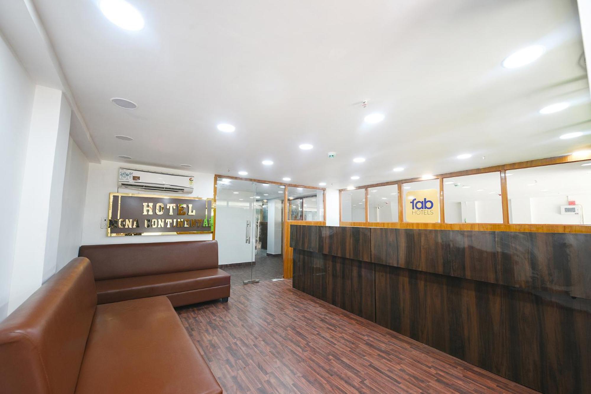Fabhotel Mona Continental - Nr Laxmi Nagar It Hub New Delhi Exteriör bild